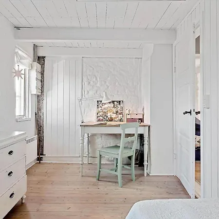 5597-svaneke-munken-7 *